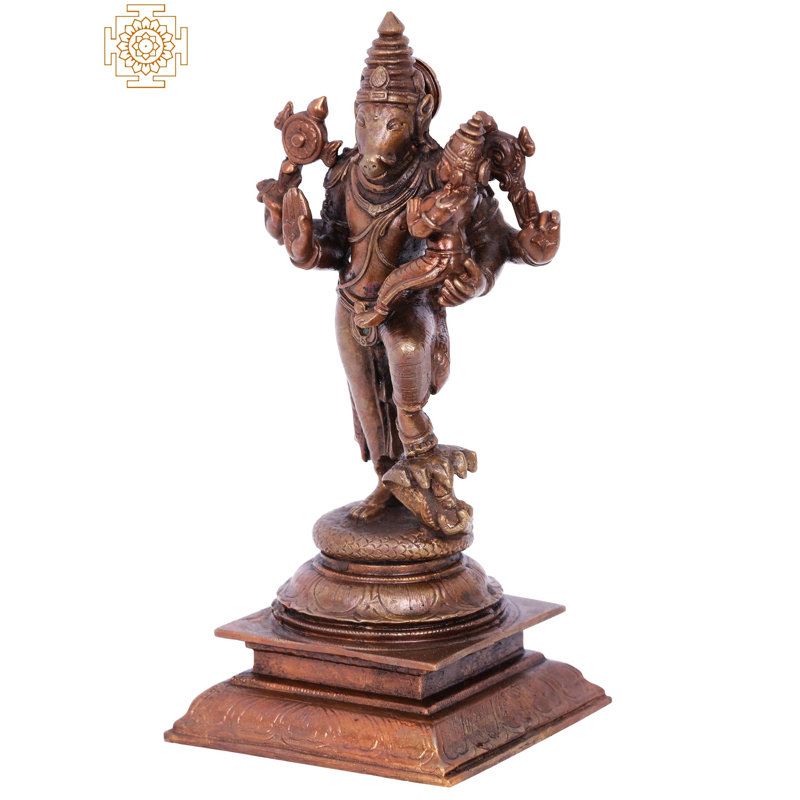 Figurine debout Varaha avec la déesse Lakshmi