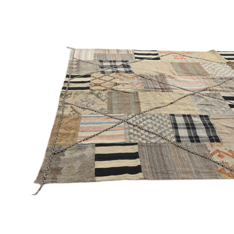 7x10 Phillips Multi Rug