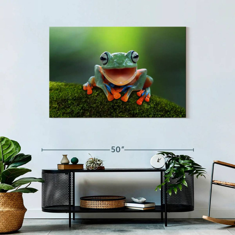 Brampt Happy Tree Frog, 30" H x 45" W