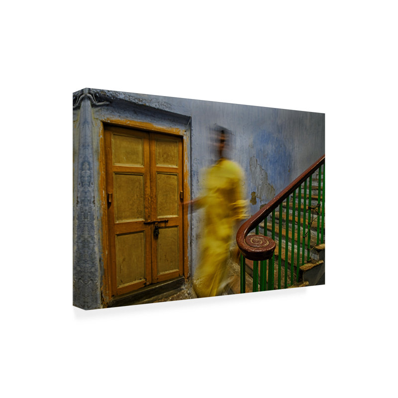 Shaibal Nandi  Man In Stair Case Canvas Art, H 16 po x l 24 po x P 2 po