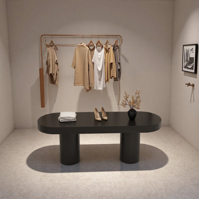 Shoe and bag display counter
