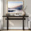 Console élégante avec silhouette géométrique-1712391813
