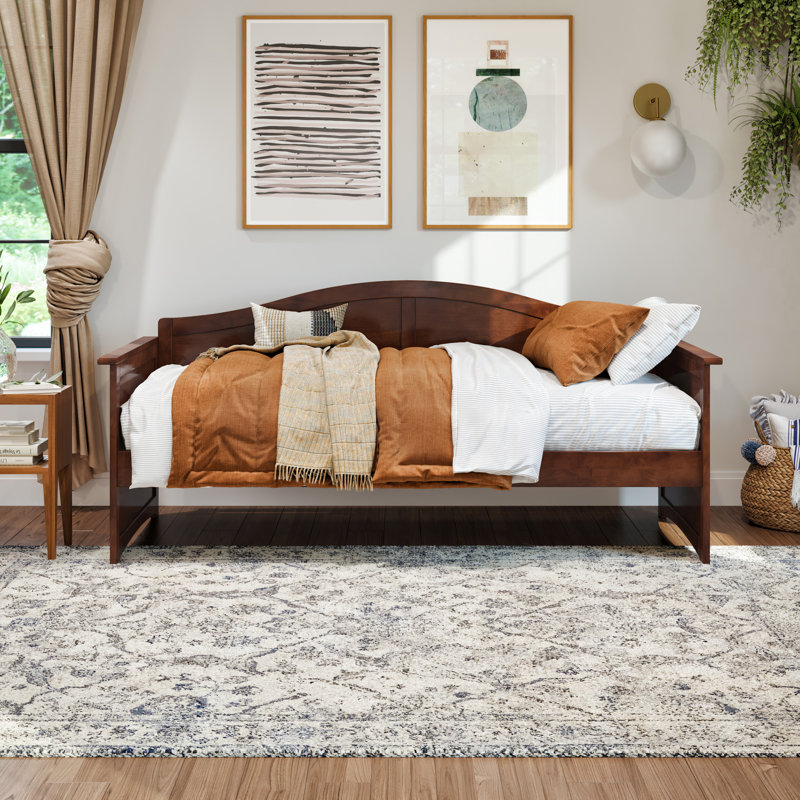 Lit de jour simple en bois massif Amalya, Noyer