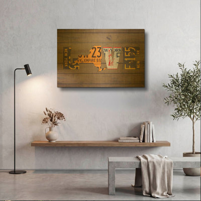 «NY State Love» par Design Turnpike, art mural en métal doré, 36 po x 24 po