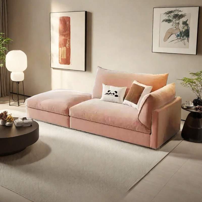 Ladeane, Rose, Orienté à droite