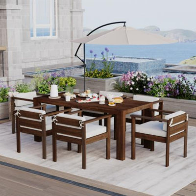Ensemble repas de patio avec table, chaises et coussins amovibles