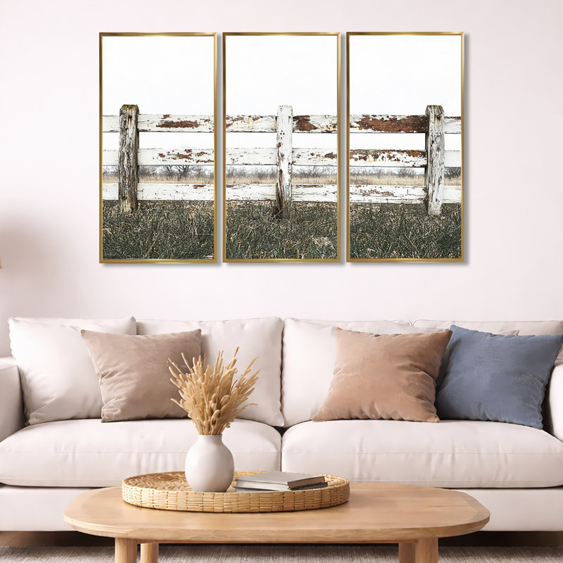 Gris et brun ferme paysage rustique clôture I - ensemble d'art mural de ferme, Toile avec cadre flottant or