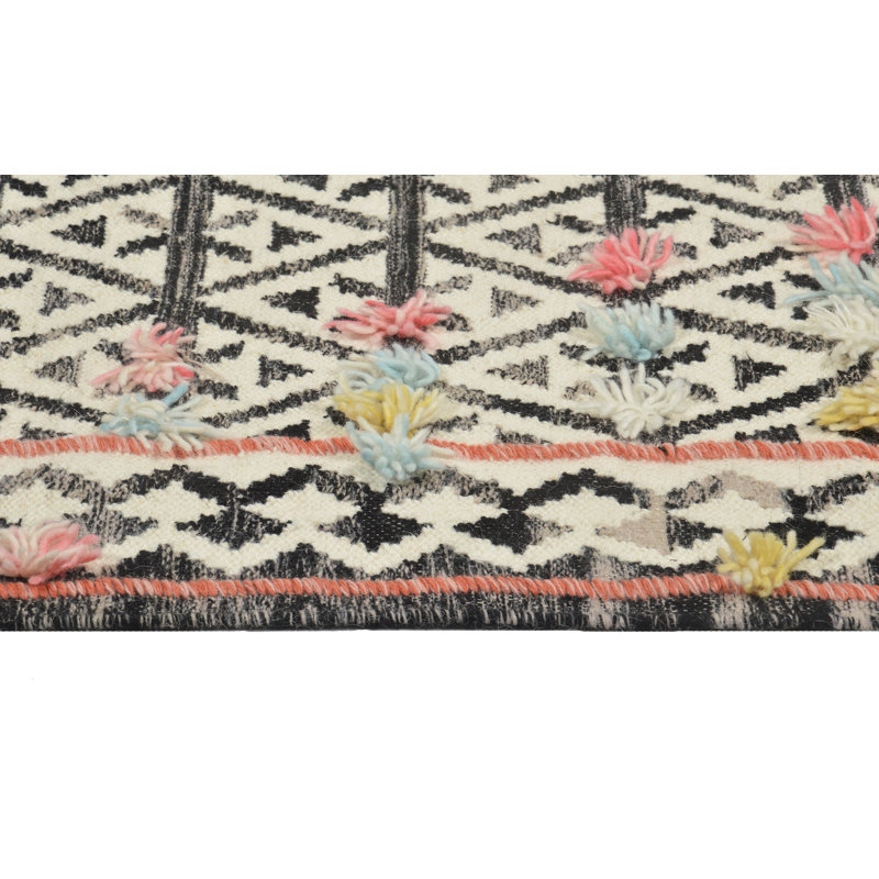 Flamenco Dancing Southwestern Area Rug in Black/White/Red, Runner 2'6" x 7'