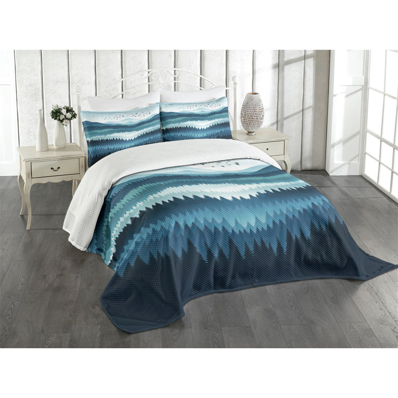 Blue Quilted Queen Bedspread Set with Pillow Shams