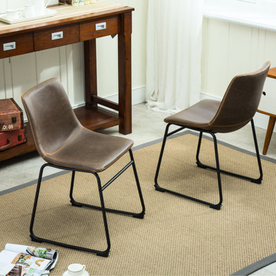 Fauteuil rétro en cuir pu 2, couleur brun antique, chaises moulées en plastique robuste, structure en métal, l 18,5 po x P 22,25 po et H 31,5 po, chaise en métal faite à la main. Sièges confortables.