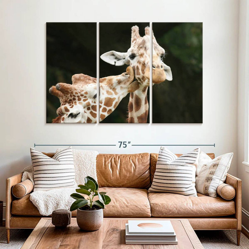 Brampt embrassant des girafes, H 36 po x l 57 po