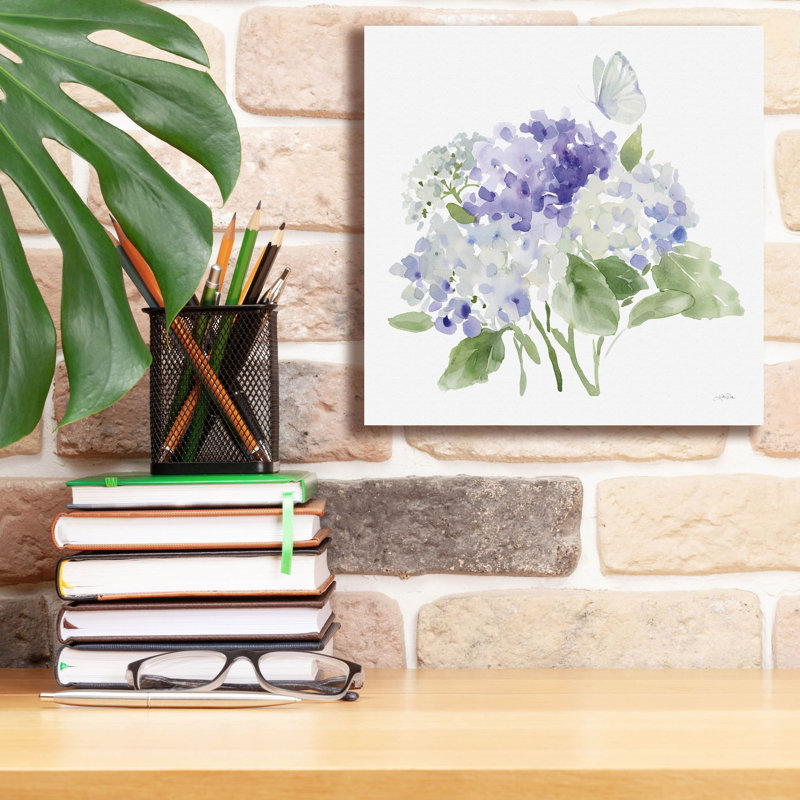 «Cottage Hydrangeas 2» par Katrina Pete, art mural sur toile, H 12 po x l 12 po x P 0,75 po