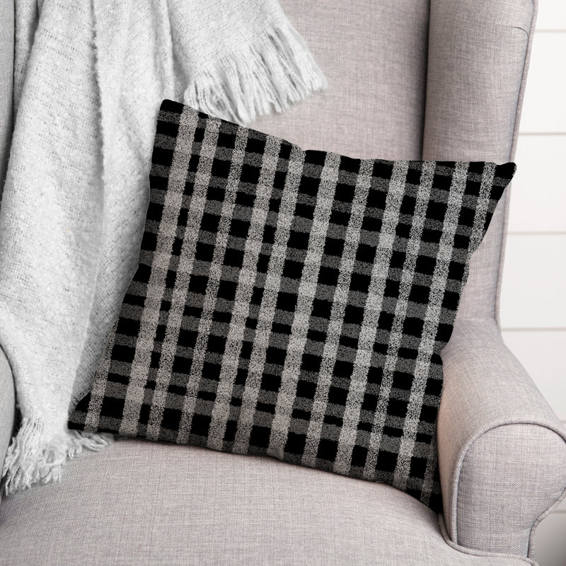 Plaid Outdoor Reversible Throw Pillow, Noir, H 18 po x l 18 po