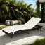 Chaise longue inclinable d'extérieur réglable avec coussins et détails en rotin PE