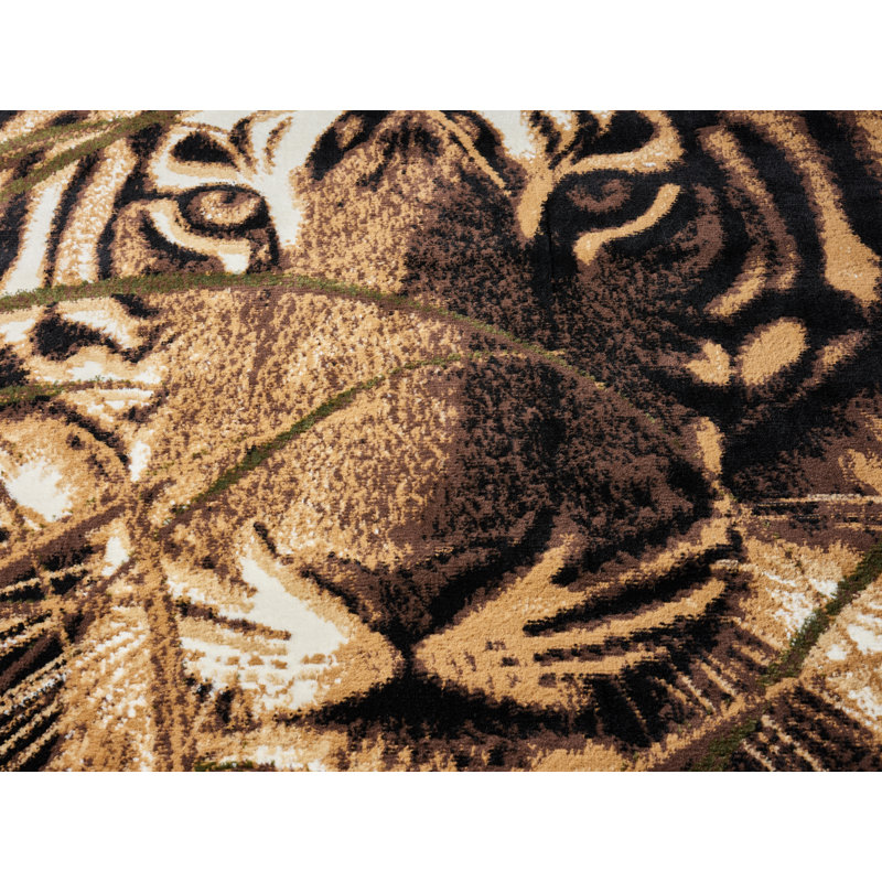 Ealy Big Cat 5'3"x7'3" Area Rug