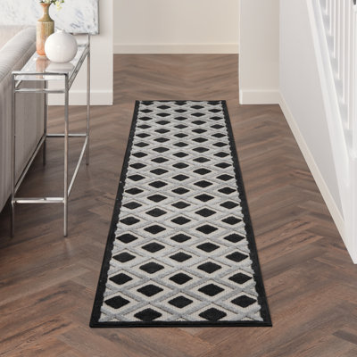 Andoche Houndstooth Indoor Rug