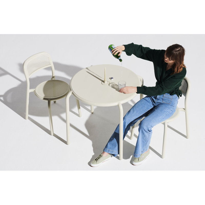 Toni Tablo Outdoor Dining Table Set With Armchairs, Desert