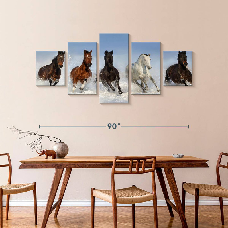 Chevaux dans la neige