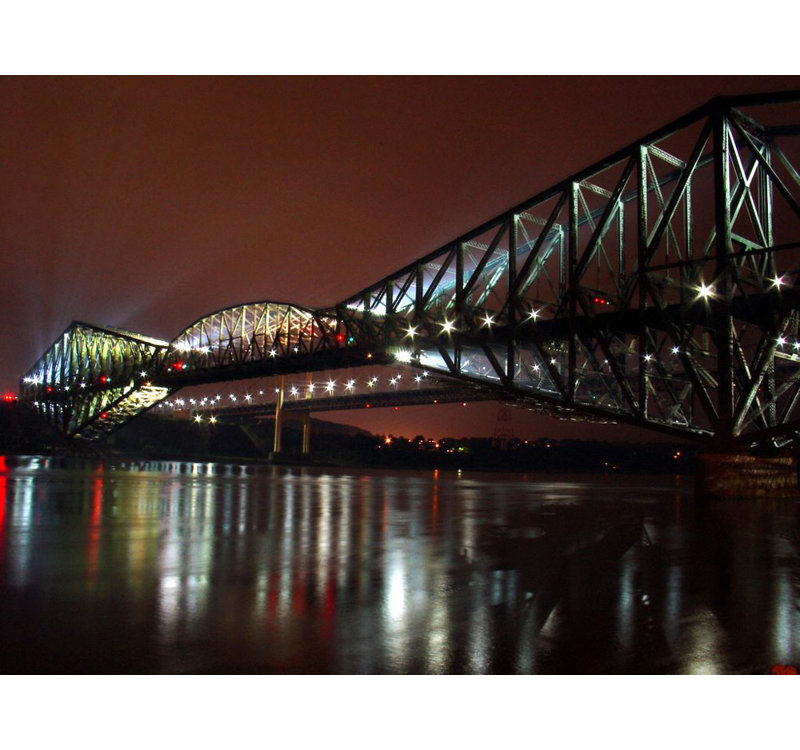 Quebec Bridge, Canada, H 14 po x l 18 po