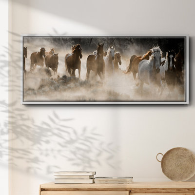 Kickin Up Dust - Toile encadrée