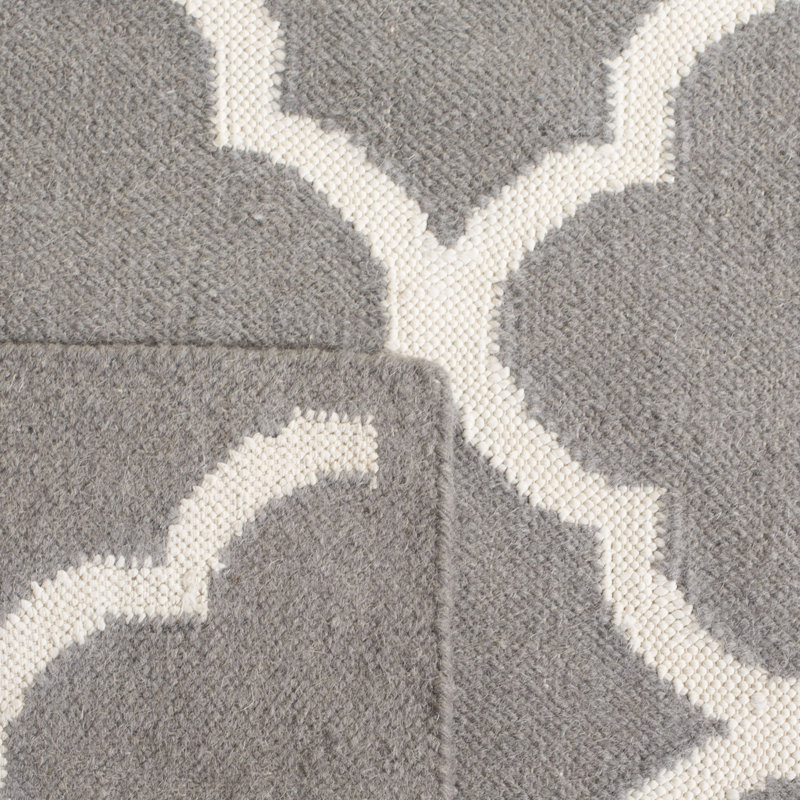 Tapis géométrique tissé à la main à motif banane en soie / laine / coton Rodgers, Rectangle 9 pi x 12 pi