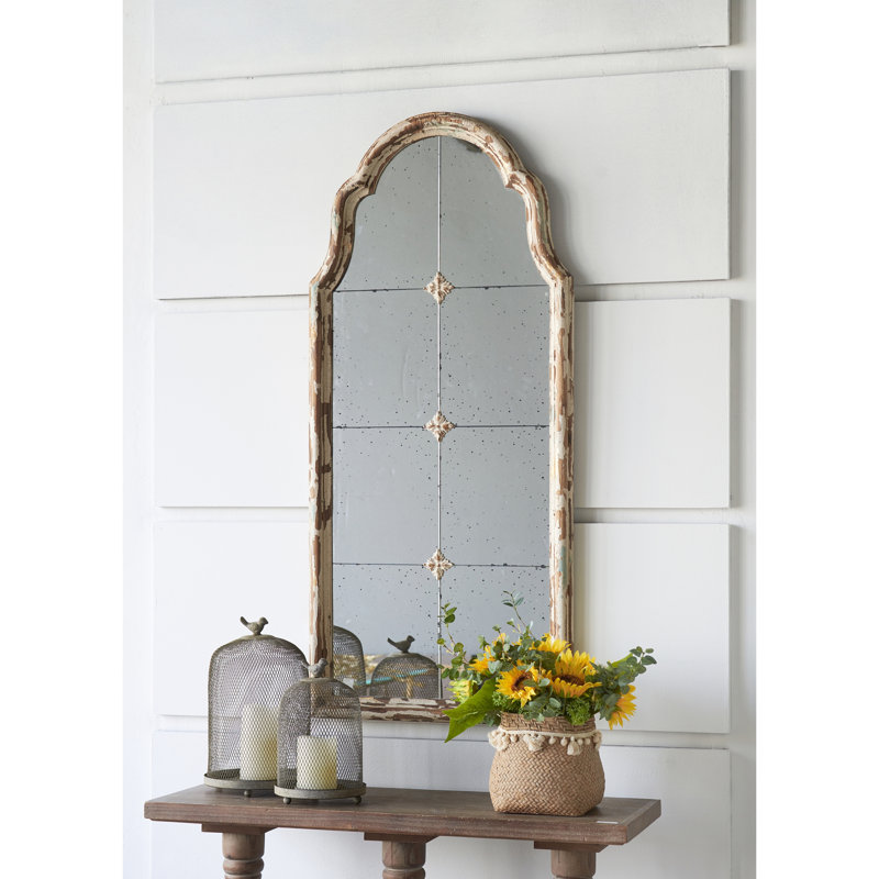 Miroir arqué 22 po x 48 po en bois crème et doré, aspect fenêtre décorative pour le vestibule du salon