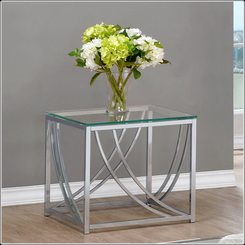 Table de bout carrée en verre Brianne, élégante et durable pour les espaces de vie modernes.