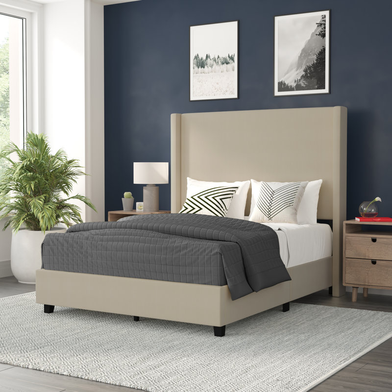 Lit plateforme tapissier avec tête de lit surpiquée Bailynn, Beige, Double
