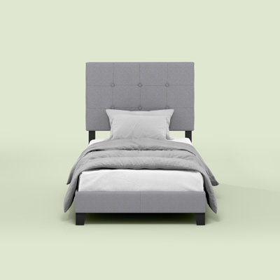 Magin Upholstered Platform Bed