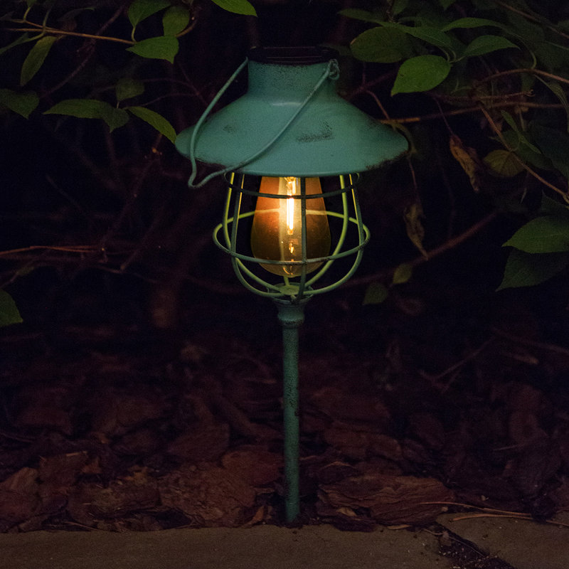 Luminaire suspendu d'extérieur à DEL à énergie solaire