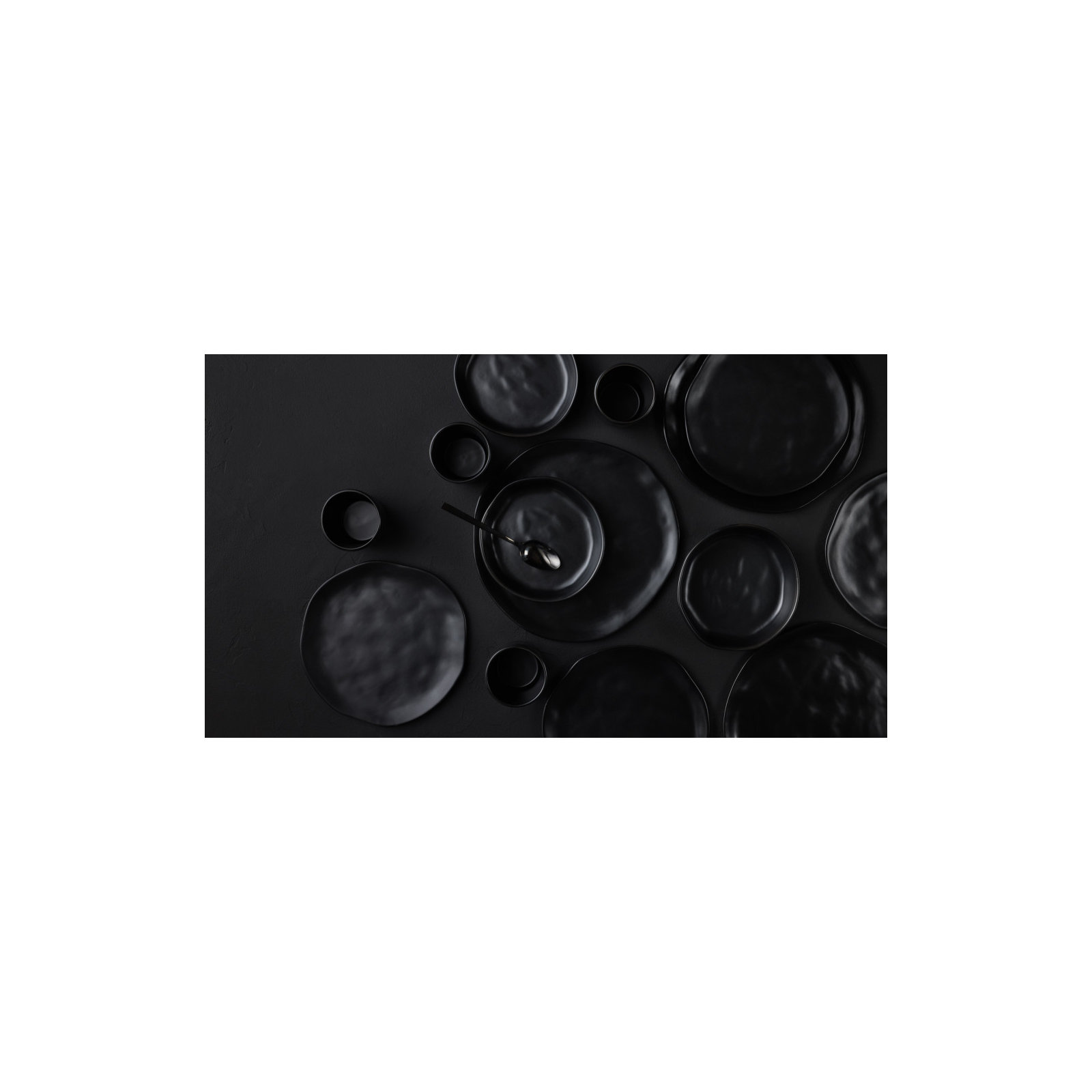 Stone by Mercer Project Hekonda 16-Piece Dinnerware Set Stoneware, Black