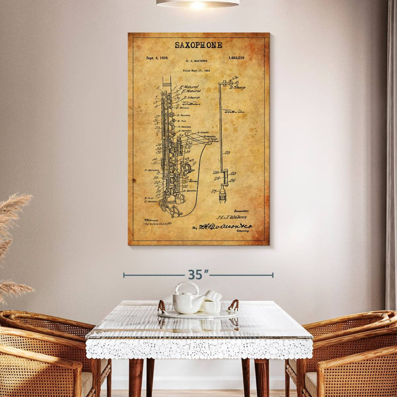 Brevet de saxophone sur toile, H 51 po x l 34 po x P 1,25 po