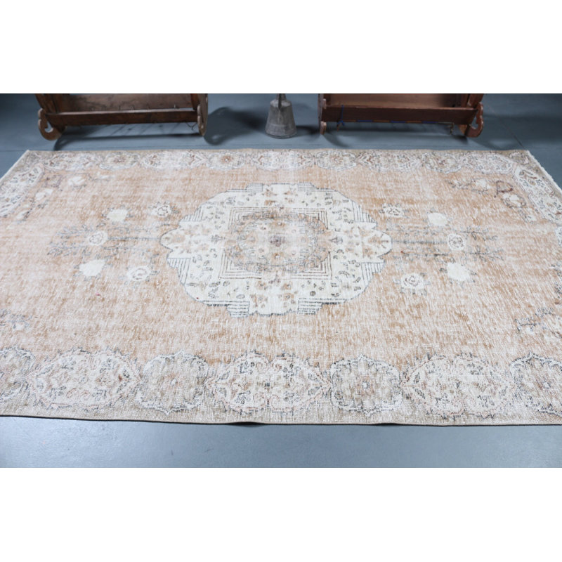 Grand tapis turc beige rétro en laine parfait pour la décoration intérieure et les espaces de vie surdimensionnés