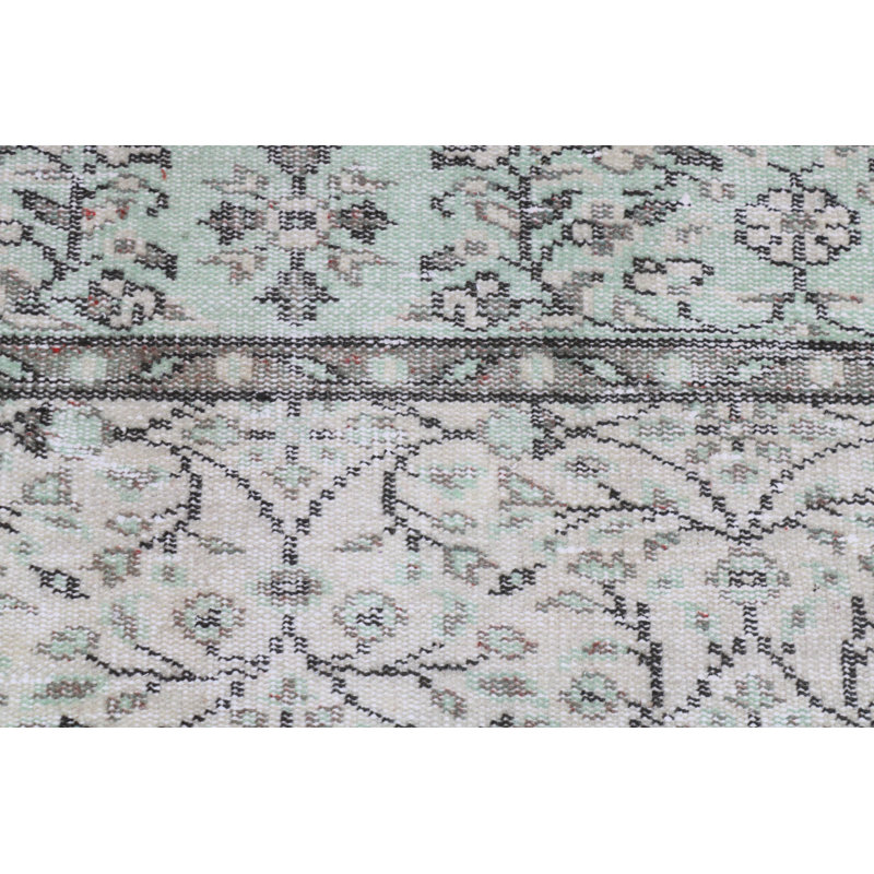 Paillasson classique rétro avec motif floral en vert doux et beige pour un décor rustique