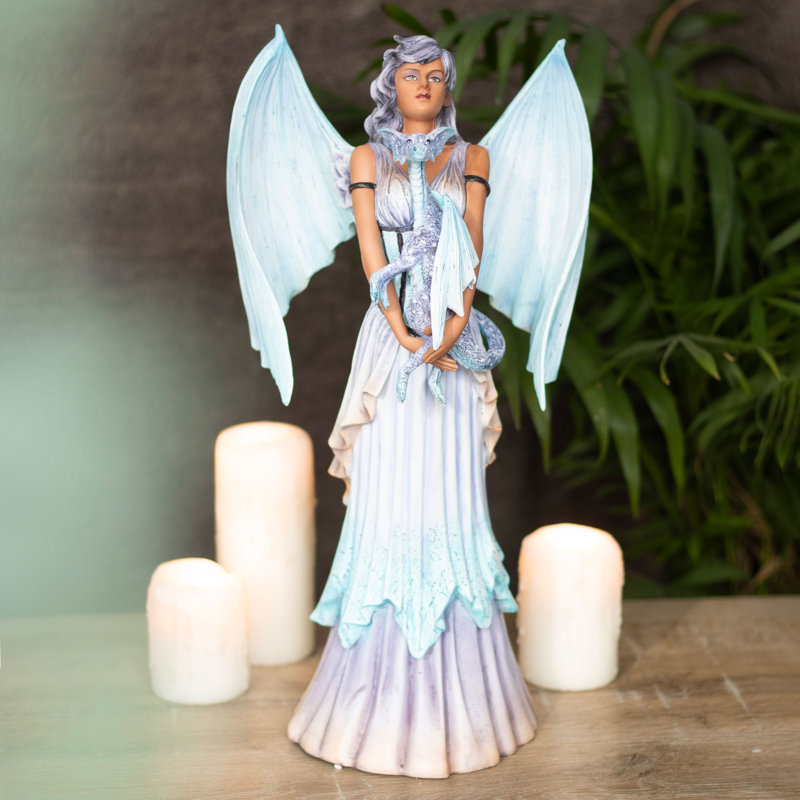 Antionette Figurines & Sculptures
