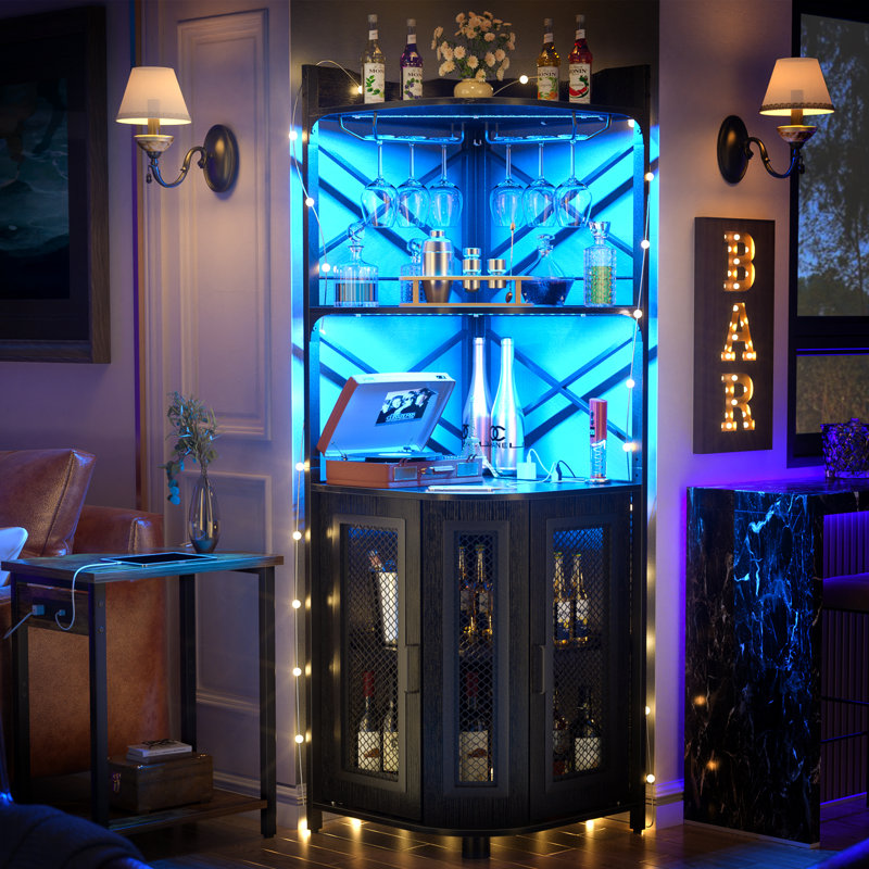 Armoire de bar avec rangement pour bouteilles de vin et bande à DEL Xachary 64,2 po de hauteur, 25,6 po de largeur, Noir