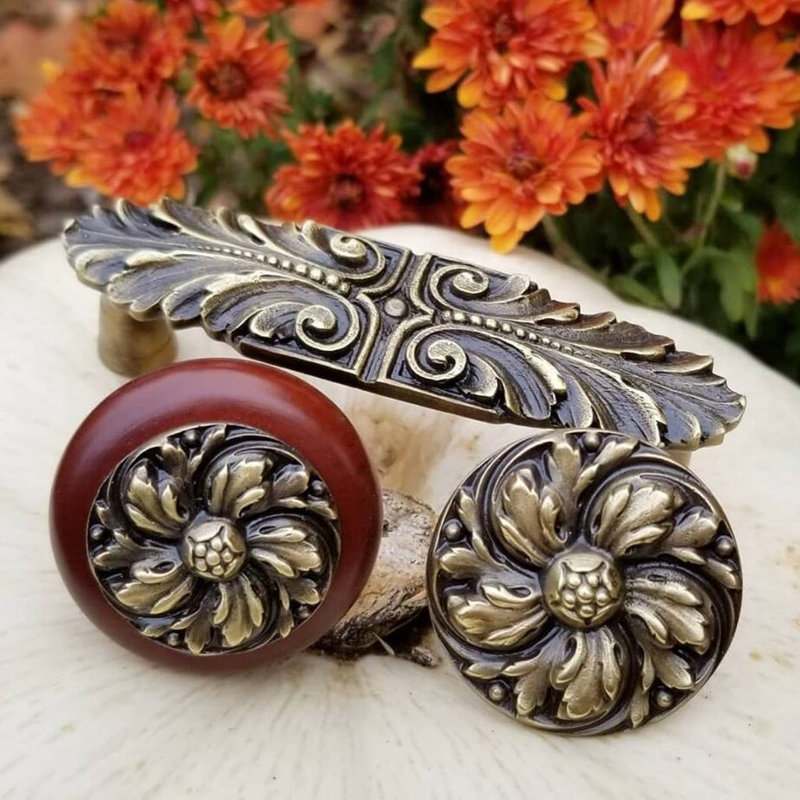 Classic Bar / Handle Pull, Antique Brass