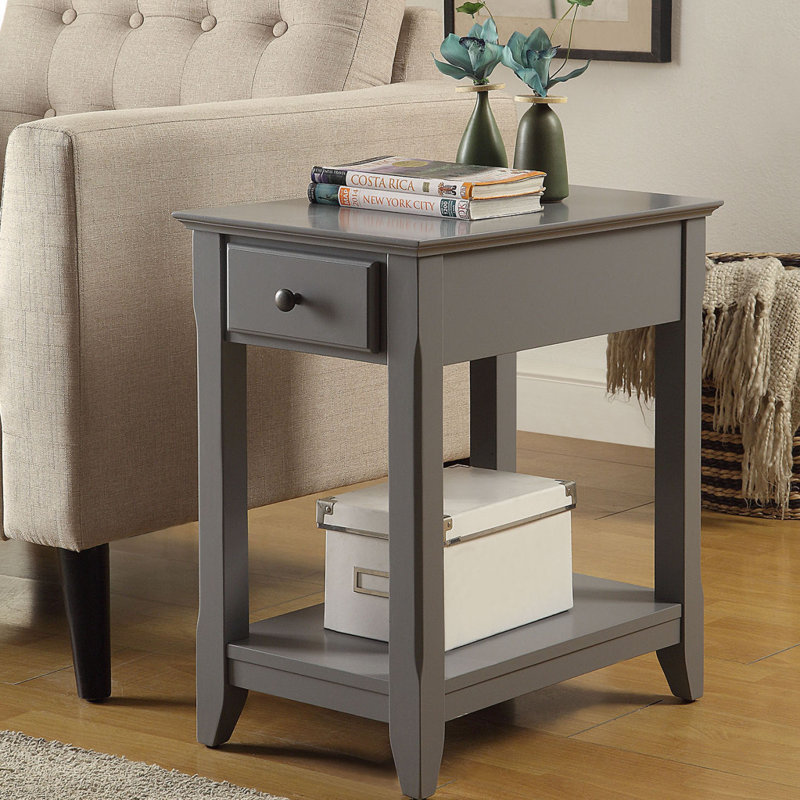 Table d'appoint grise avec tablette inférieure