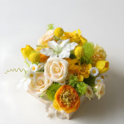 Ornements de fleurs simulées