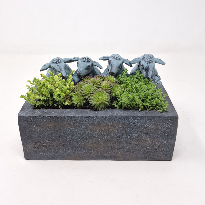 Caine Statue Planter