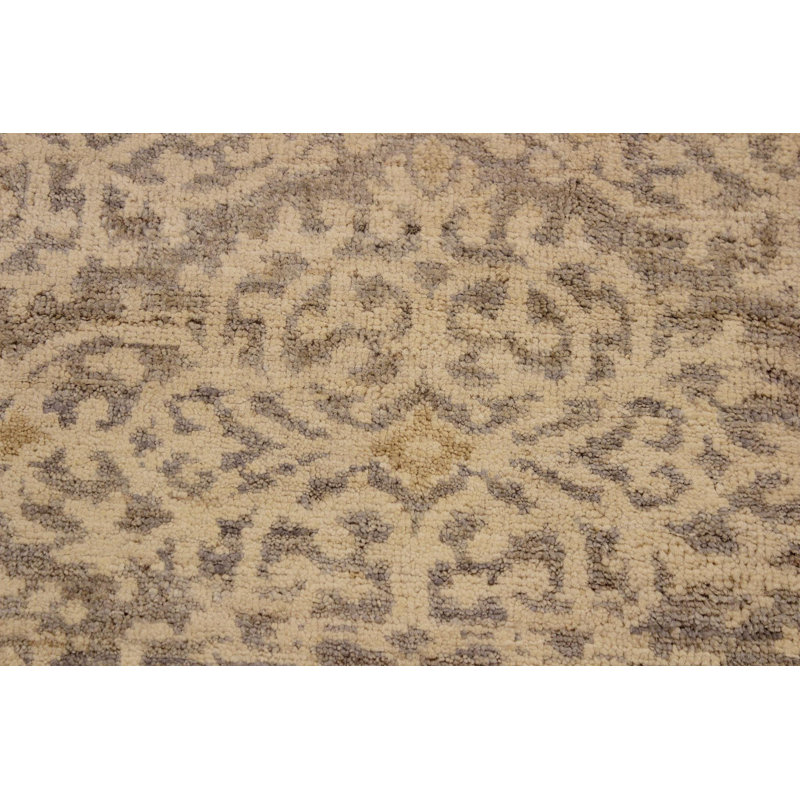 Tapis gris / ivoire en laine noué à la main à motif floral 7 pi 9 po x 9 pi 9 po Agueda