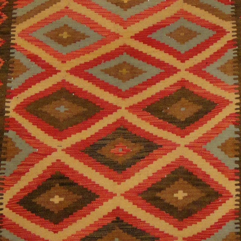 Azpeitia Wool Southwestern Indoor Rug