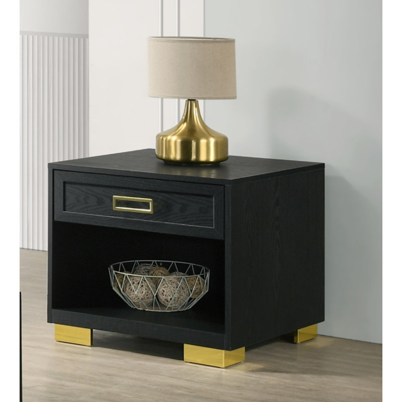 Table de bout contemporaine carrée 1Pc