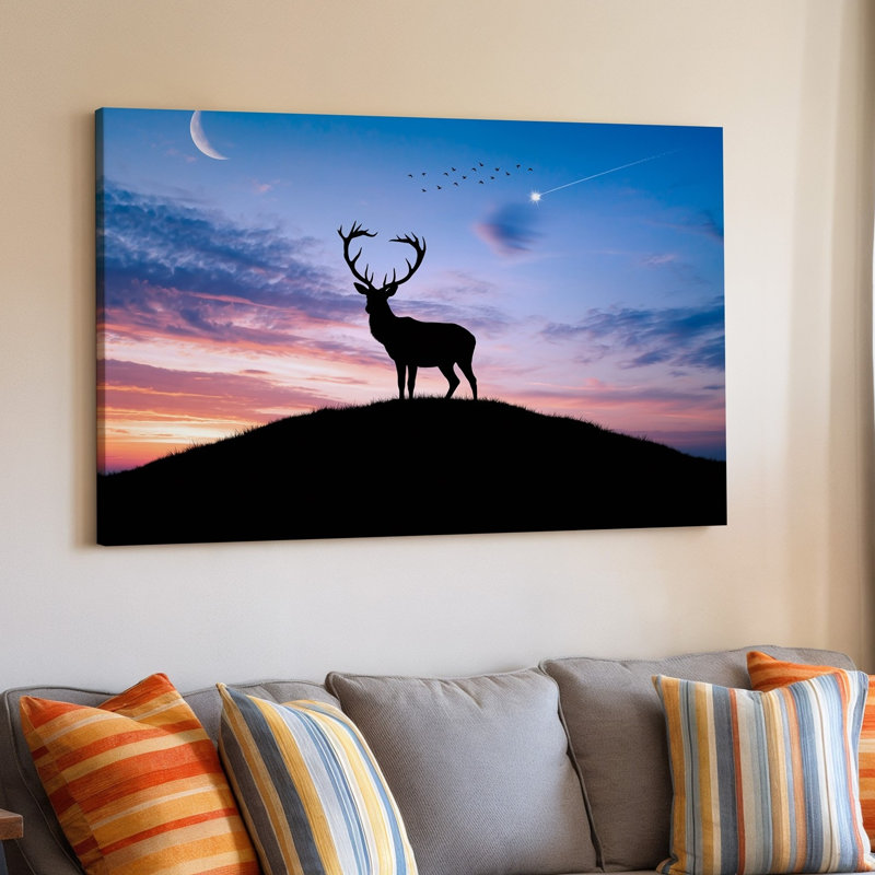 Toile, une majestueuse silhouette de cerf se dresse au sommet d'un doux art mural, Hill at Dusk, H 9 po x l 12 po