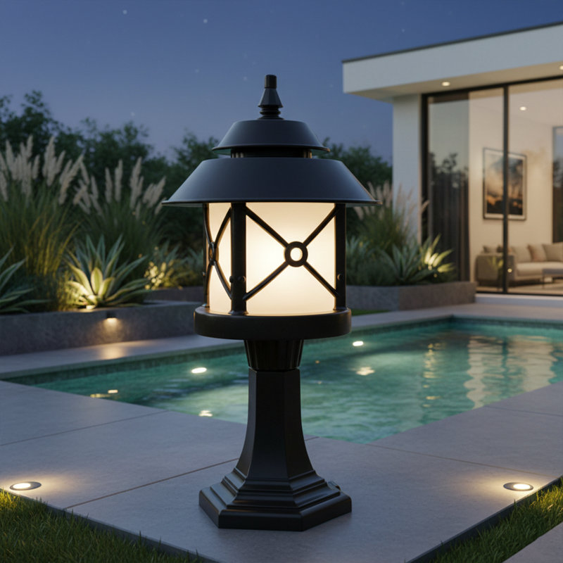 Hartford 1-Light Traditional Pedestal Light