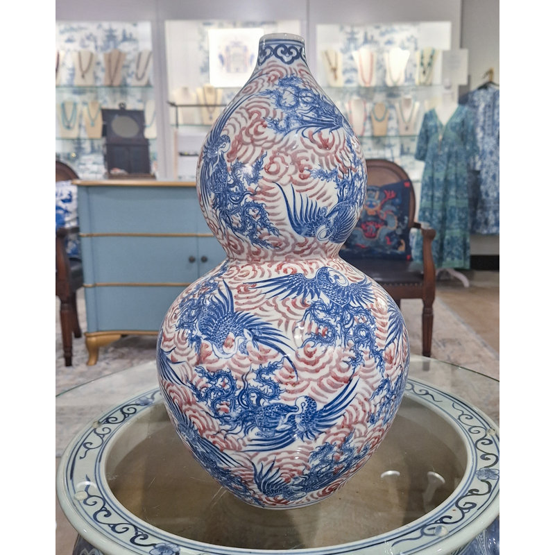 Porcelain Vase Dragons