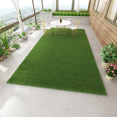 Artificial Grass Turf Rugs and Rolls