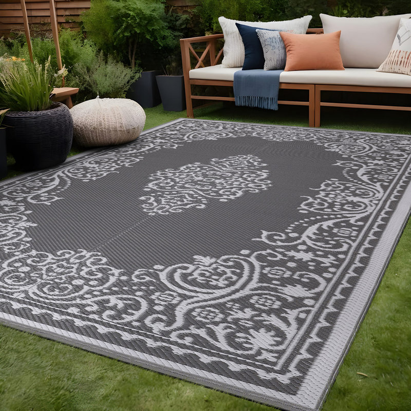 Aldo Oriental Indoor / Outdoor Rug, Rectangle 4' x 6'