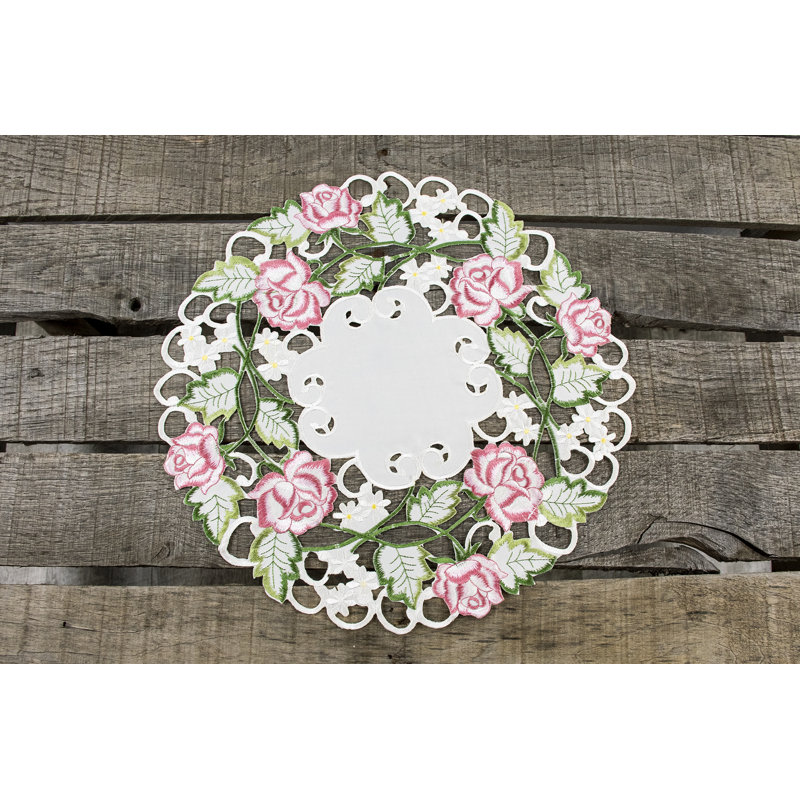 Donzae Pink Rose Doily (15" Rd)