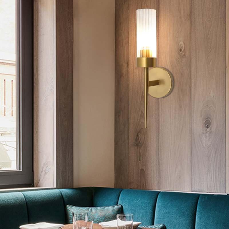Lampe murale dorée avec abat-jour en verre transparent Ilgar